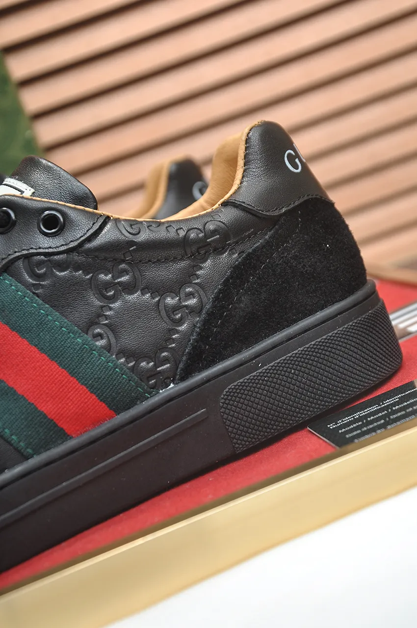 Men's shoes 💰480💶【GUCCI】1:1 men's sports shoes from the official website are now on the market. They are made of original silk cowhide + first-layer sheepskin lining, plus the original 1:1 comfortable outsole from the official website. Fashionable and versatile, super comfortable and breathable! Available in 2 colors: black, standard shoe size 38/45 (custom-made size 45 is non-refundable)